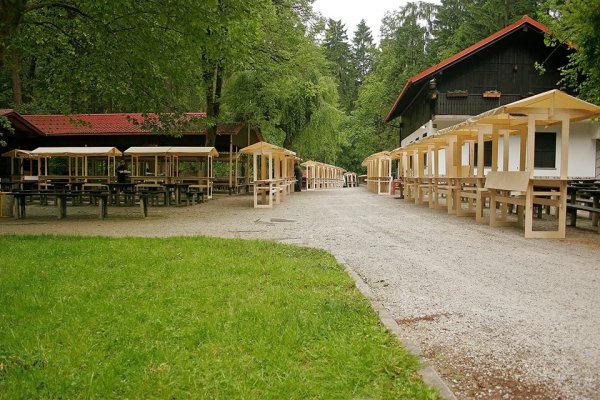 stojnice za najem 8 